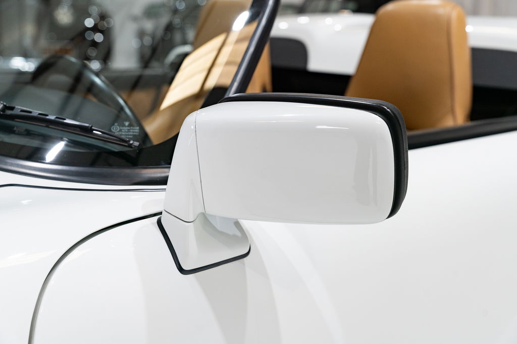 Porsche 911 Carrera 3.2 Speedster (US)