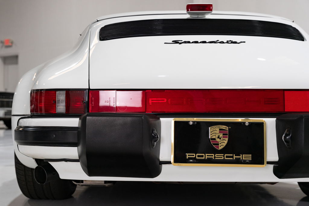 Porsche 911 Carrera 3.2 Speedster (US)