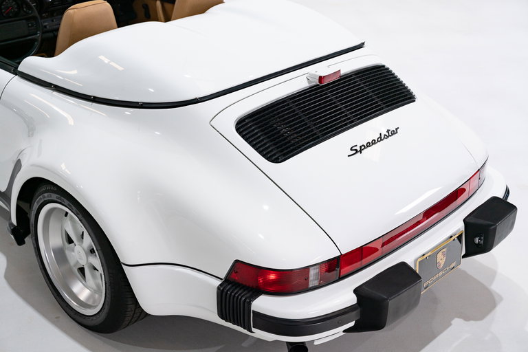 Porsche 911 Carrera 3.2 Speedster (US)
