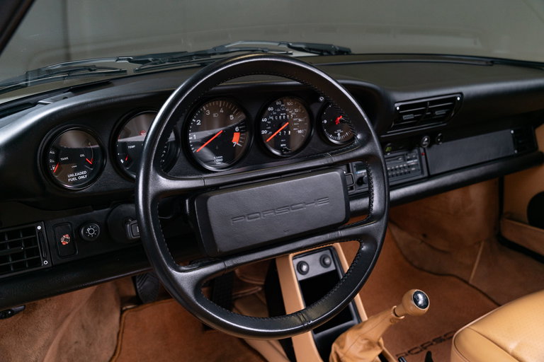 Porsche 911 Carrera 3.2 Speedster (US)