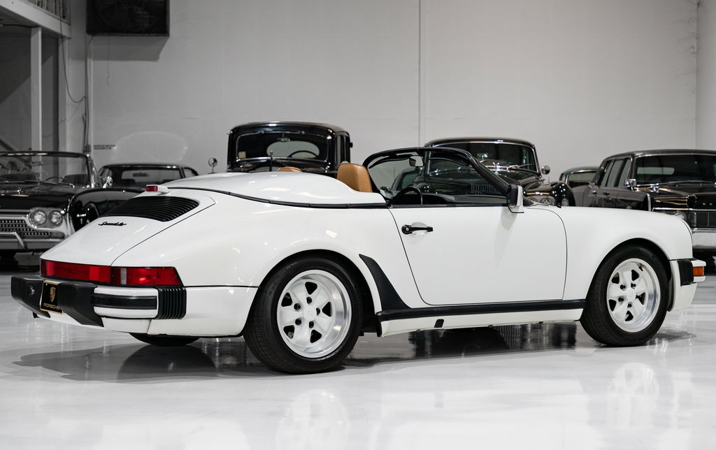 Porsche 911 Carrera 3.2 Speedster (US)