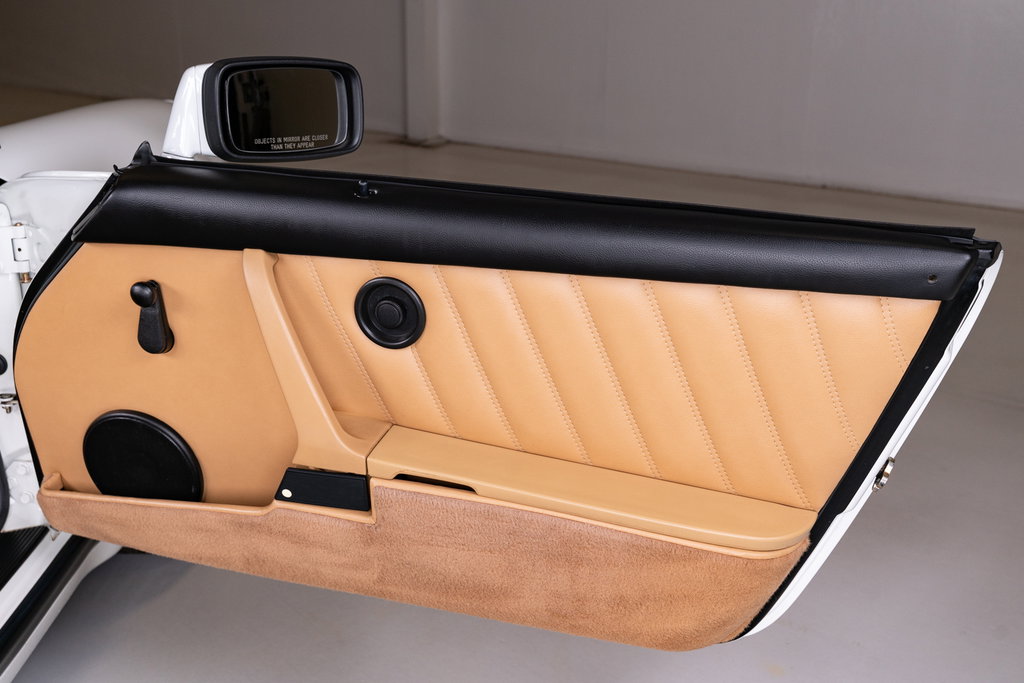 Porsche 911 Carrera 3.2 Speedster (US)