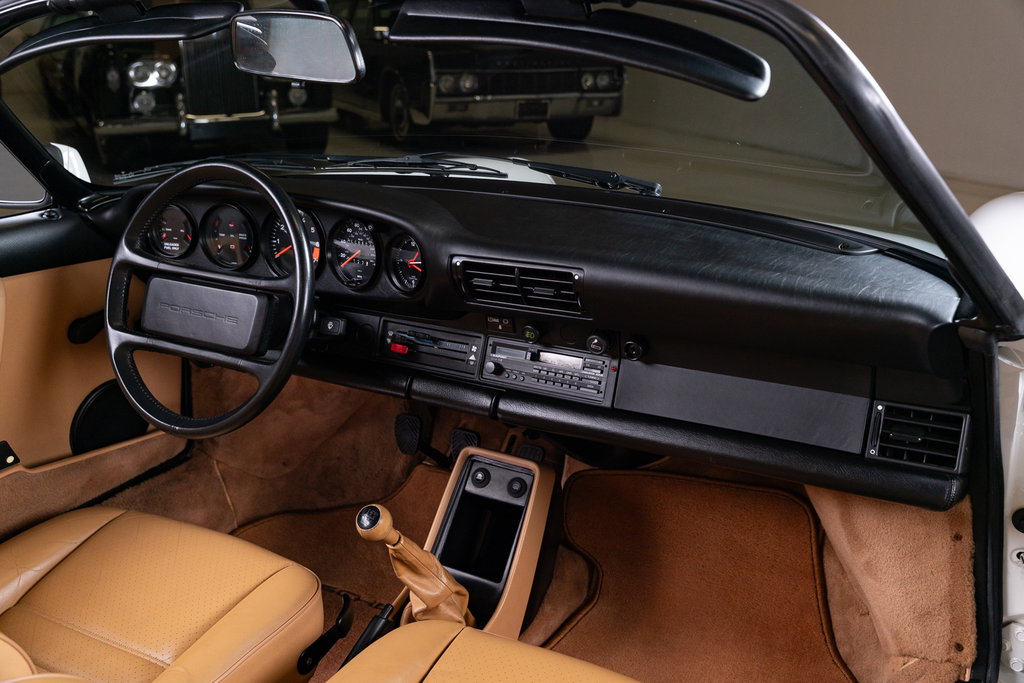 Porsche 911 Carrera 3.2 Speedster (US)
