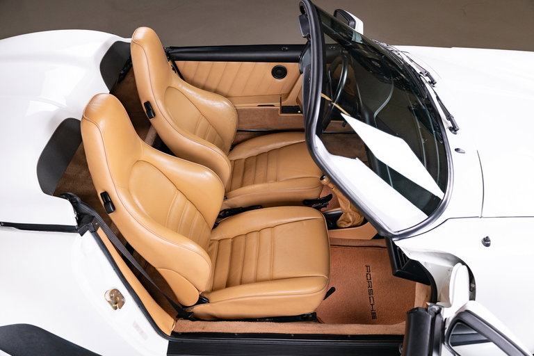 Porsche 911 Carrera 3.2 Speedster (US)