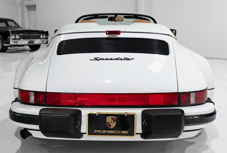 Porsche 911 Carrera 3.2 Speedster (US)