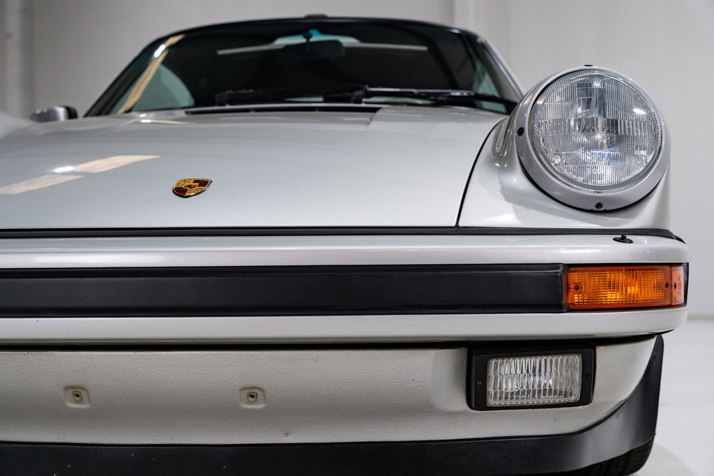 Porsche 911 Carrera 3.2 “25 Jahre 911”