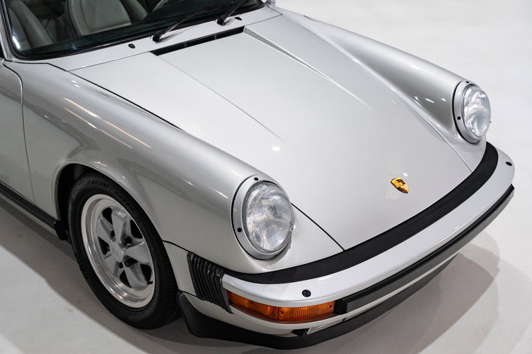 Porsche 911 Carrera 3.2 “25 Jahre 911”