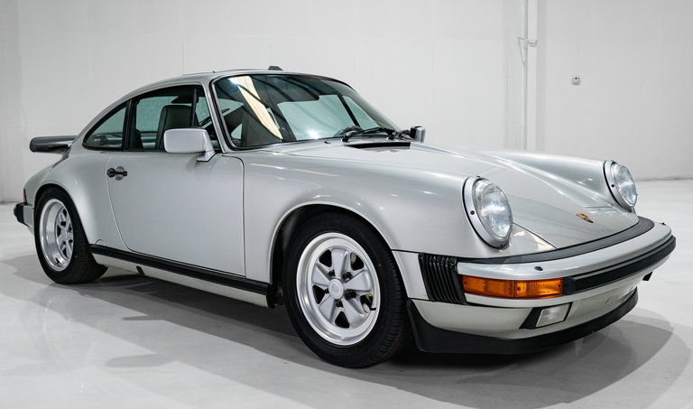Porsche 911 Carrera 3.2 “25 Jahre 911”