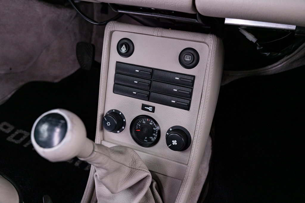 Porsche 911 Carrera 3.2 “25 Jahre 911”