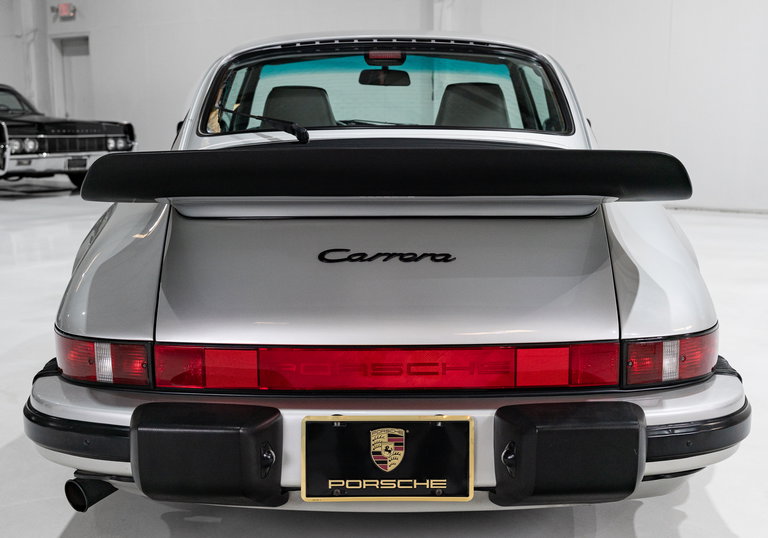 Porsche 911 Carrera 3.2 “25 Jahre 911”