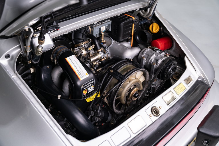 Porsche 911 Carrera 3.2 “25 Jahre 911”
