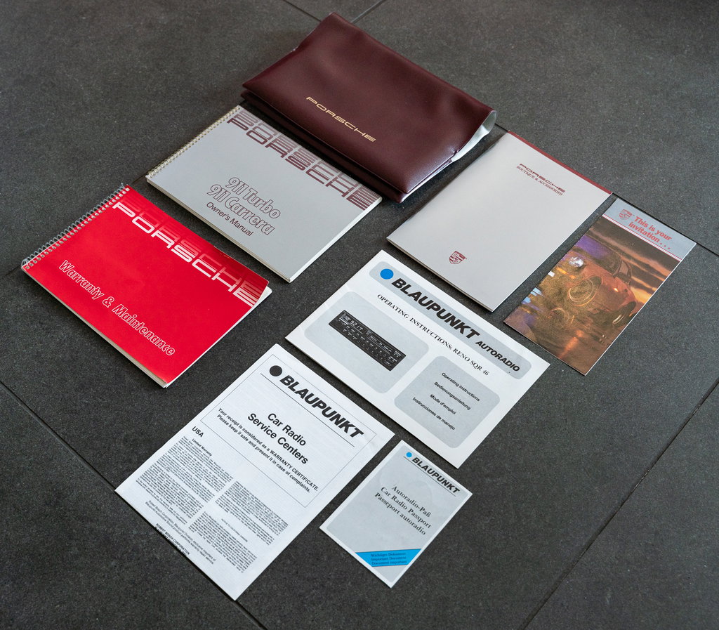 Porsche 911 Carrera 3.2 “25 Jahre 911”