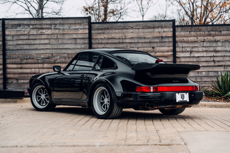 Porsche 911 Turbo 3.3 (US)