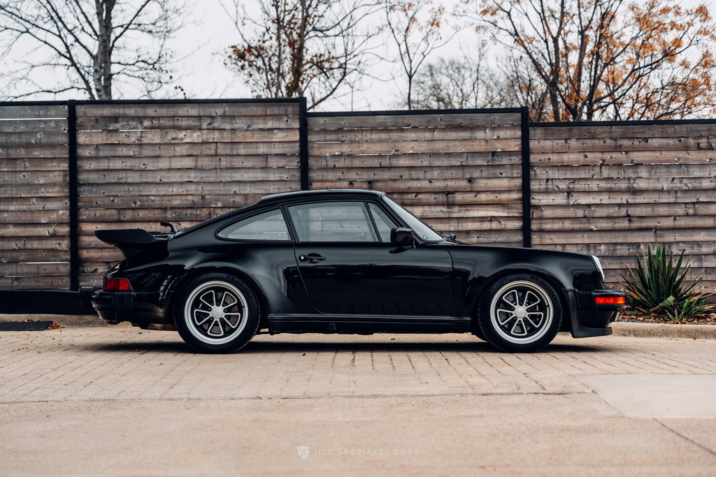 Porsche 911 Turbo 3.3 (US)