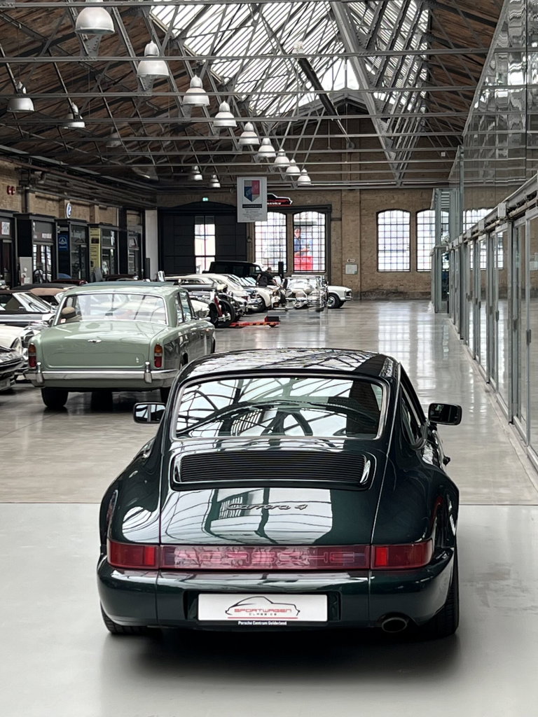 Porsche 964 Carrera 4
