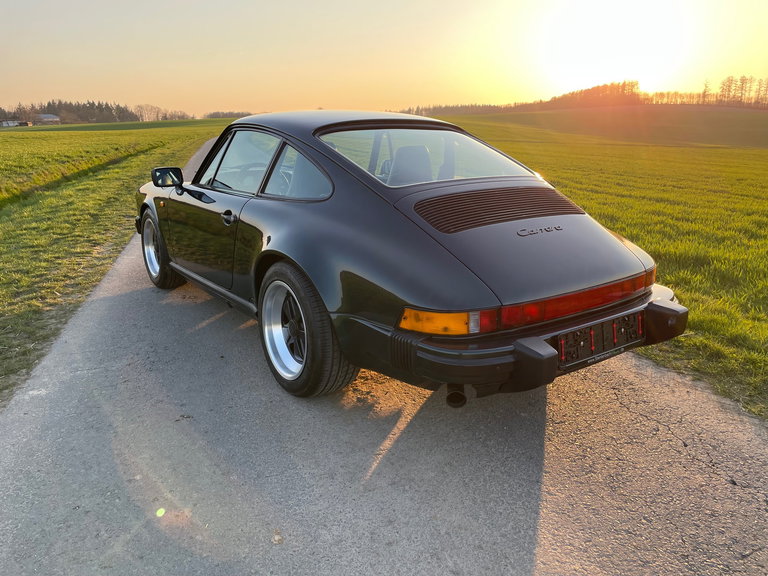 Porsche 911 Carrera 3.2