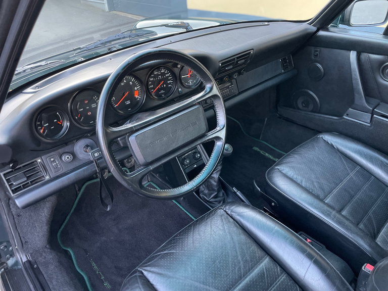 Porsche 911 Carrera 3.2