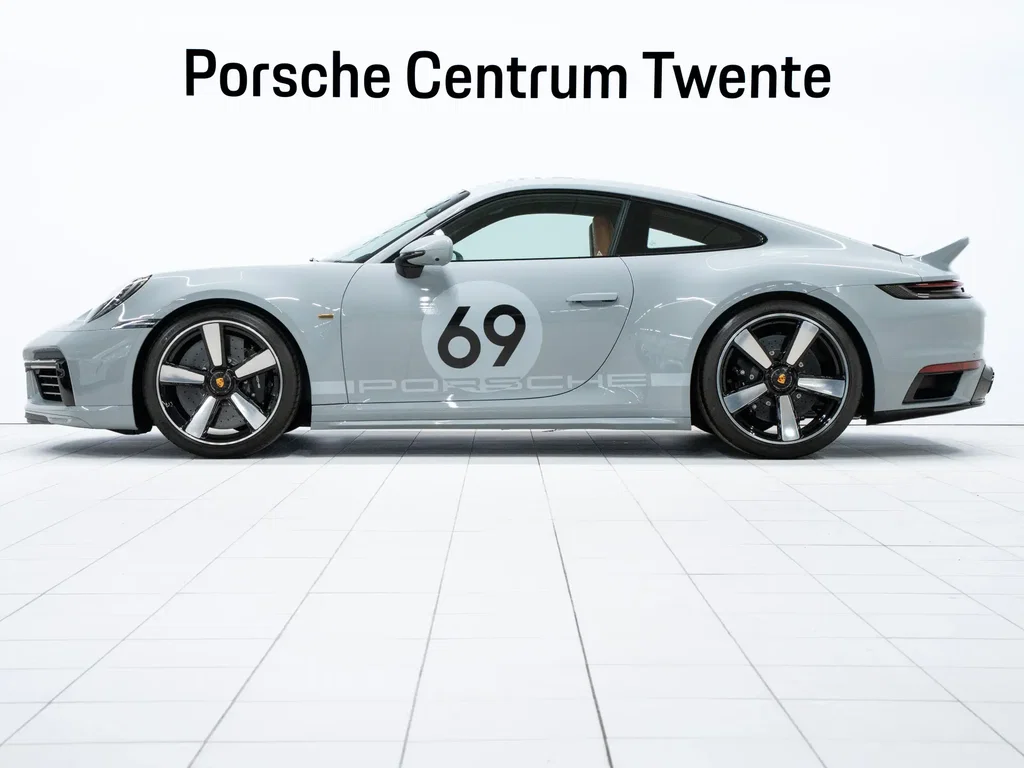 Porsche 992 Sport Classic