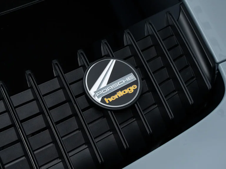 Porsche 992 Sport Classic