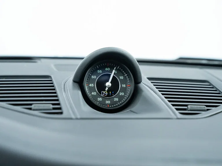 Porsche 992 Sport Classic