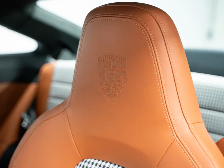 Porsche 992 Sport Classic