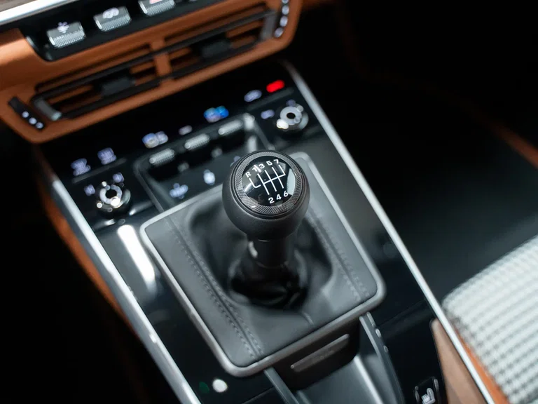 Porsche 992 Sport Classic