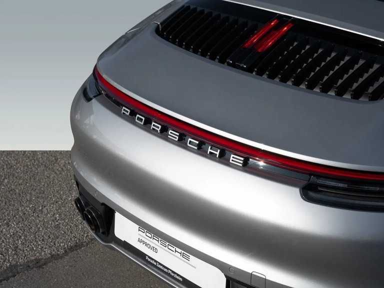 Porsche 992 Carrera