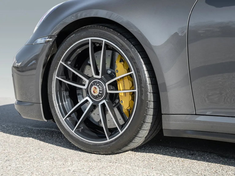 Porsche 992 Turbo