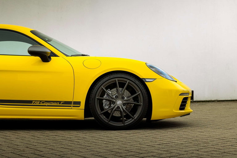 Porsche 718 Cayman T