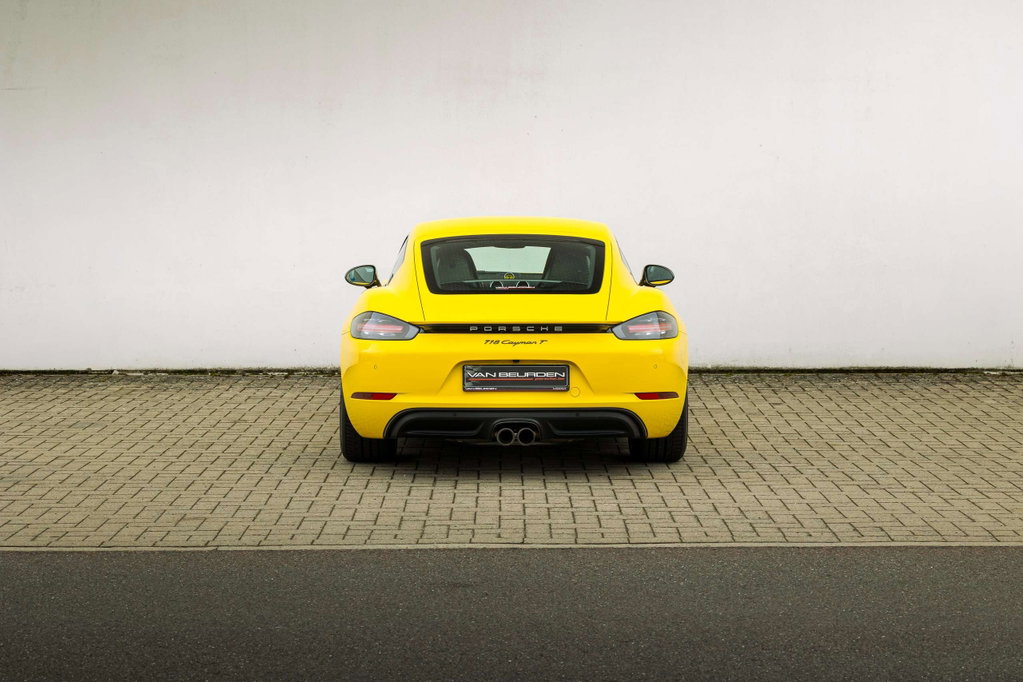 Porsche 718 Cayman T