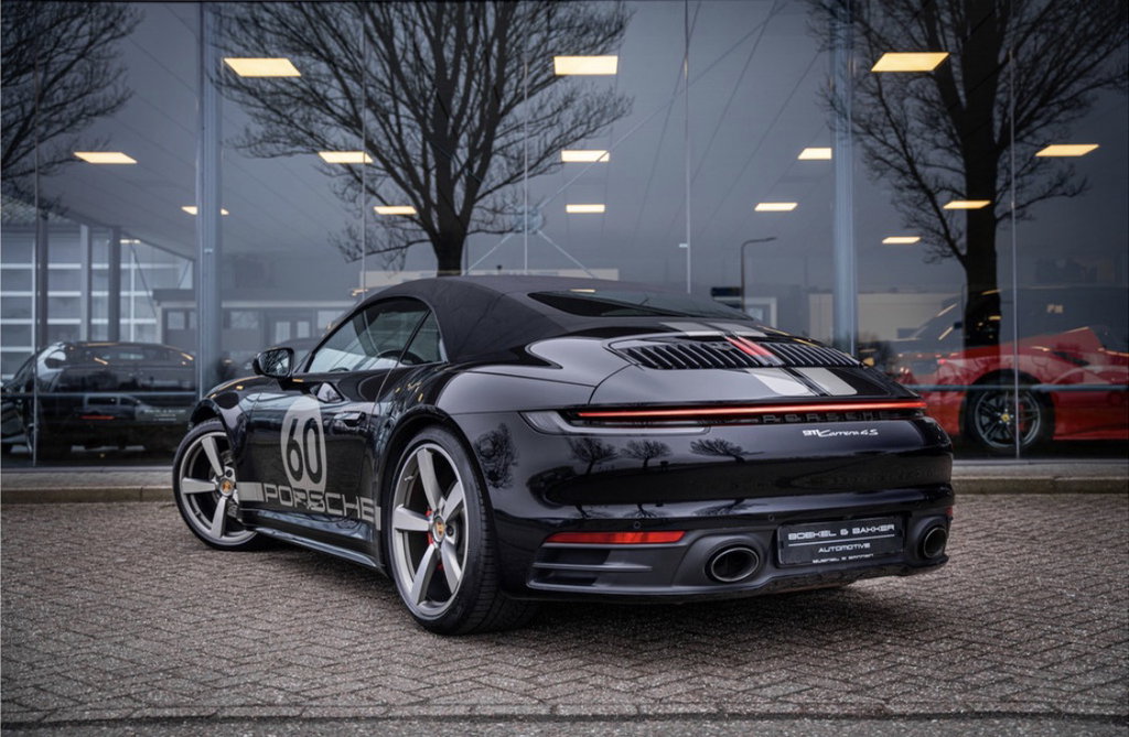 Porsche 992 Carrera 4S