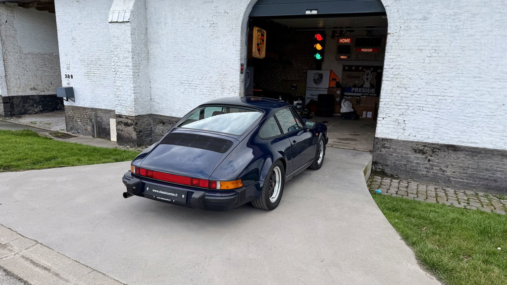 Porsche 911 Carrera 3.2