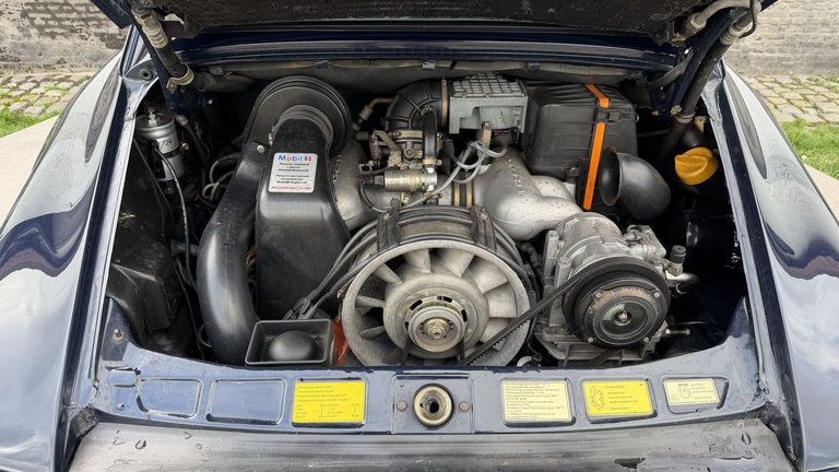 Porsche 911 Carrera 3.2