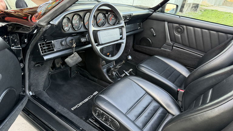 Porsche 911 Carrera 3.2 Speedster