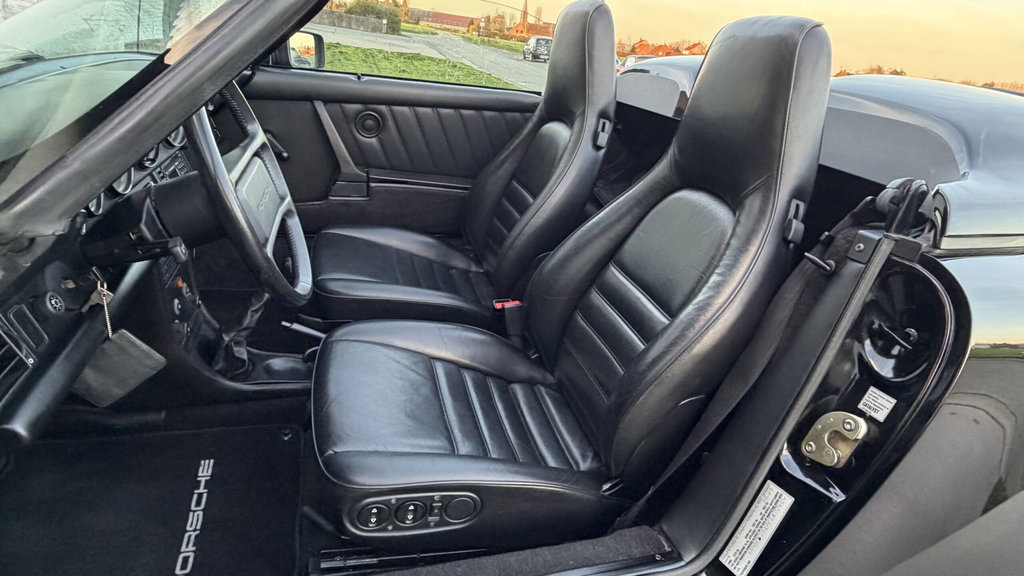 Porsche 911 Carrera 3.2 Speedster