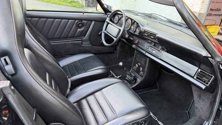 Porsche 911 Carrera 3.2 Speedster