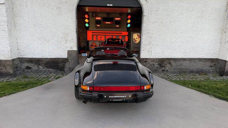 Porsche 911 Carrera 3.2 Speedster