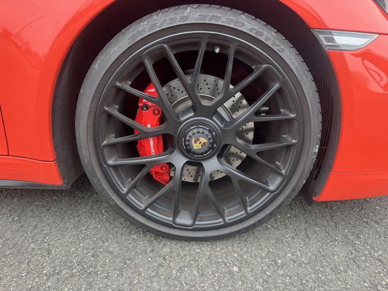 Porsche 991 Carrera GTS