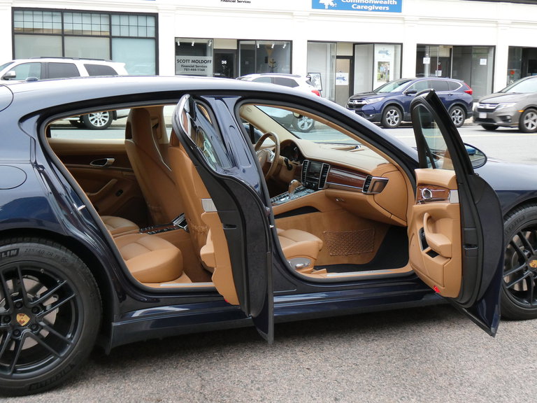 Porsche Panamera 4S