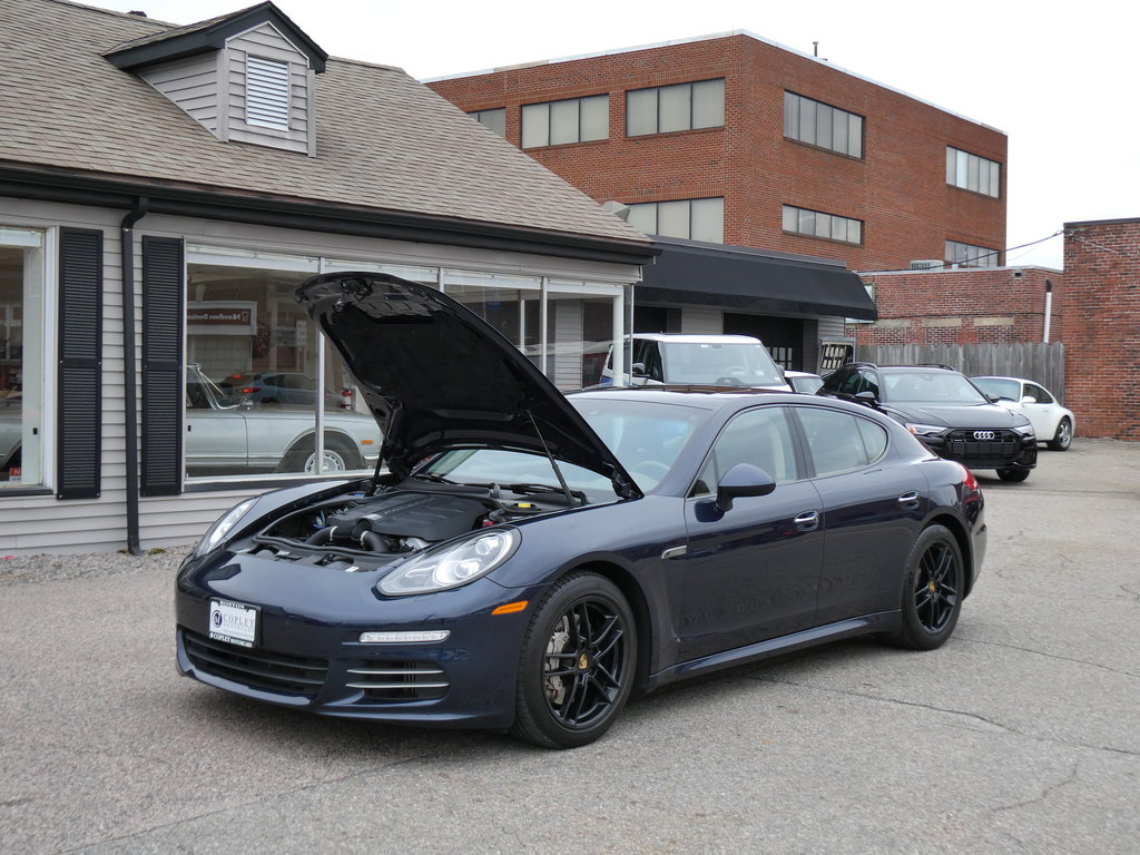 Porsche Panamera 4S