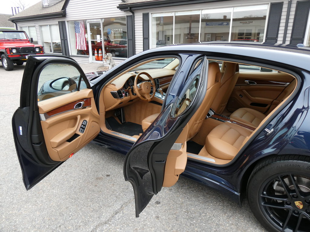 Porsche Panamera 4S