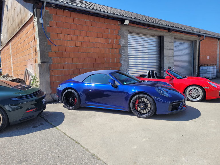 Porsche 992 Carrera 4 GTS