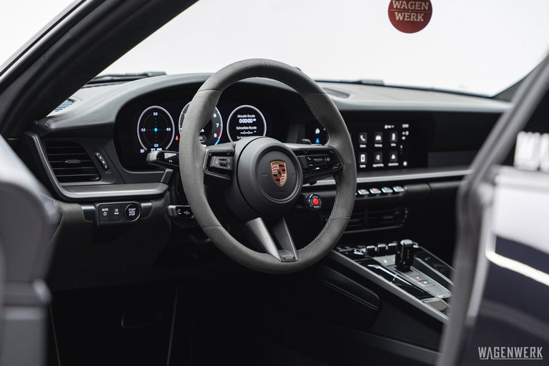 Porsche 992.2 Carrera GTS