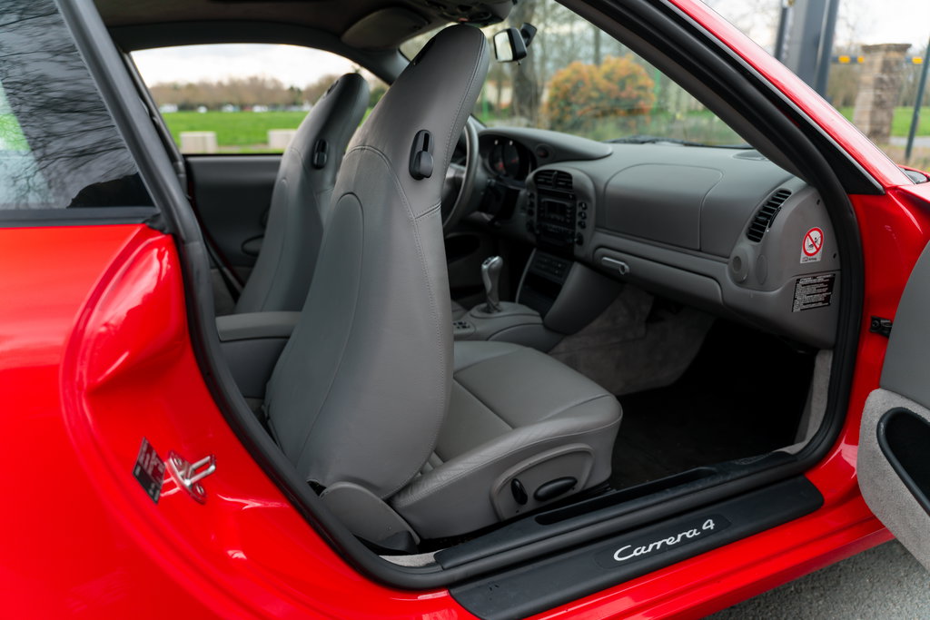 Porsche 996.2 Carrera 4