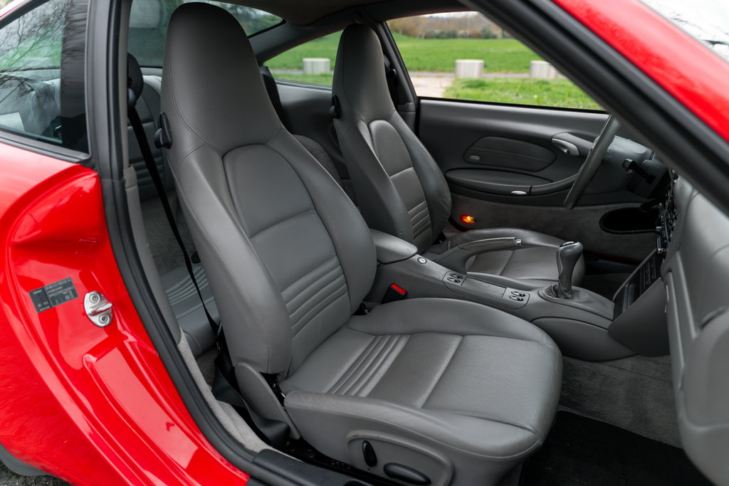 Porsche 996.2 Carrera 4