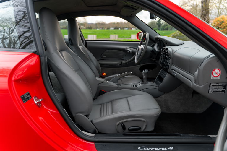 Porsche 996.2 Carrera 4