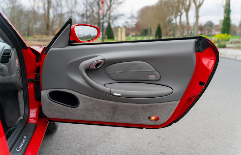 Porsche 996.2 Carrera 4