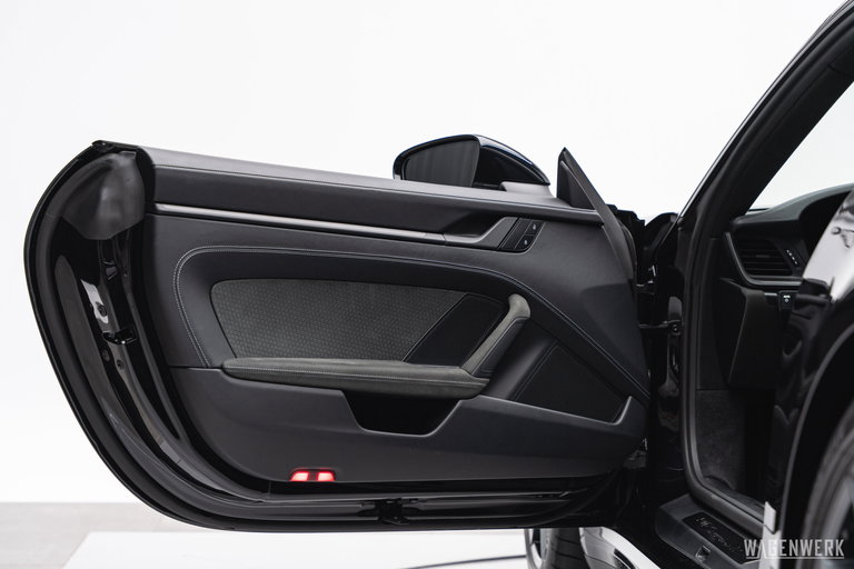 Porsche 992.2 Carrera GTS