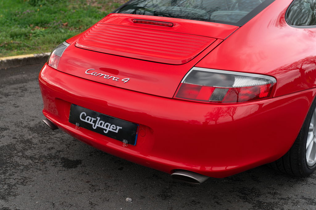 Porsche 996.2 Carrera 4