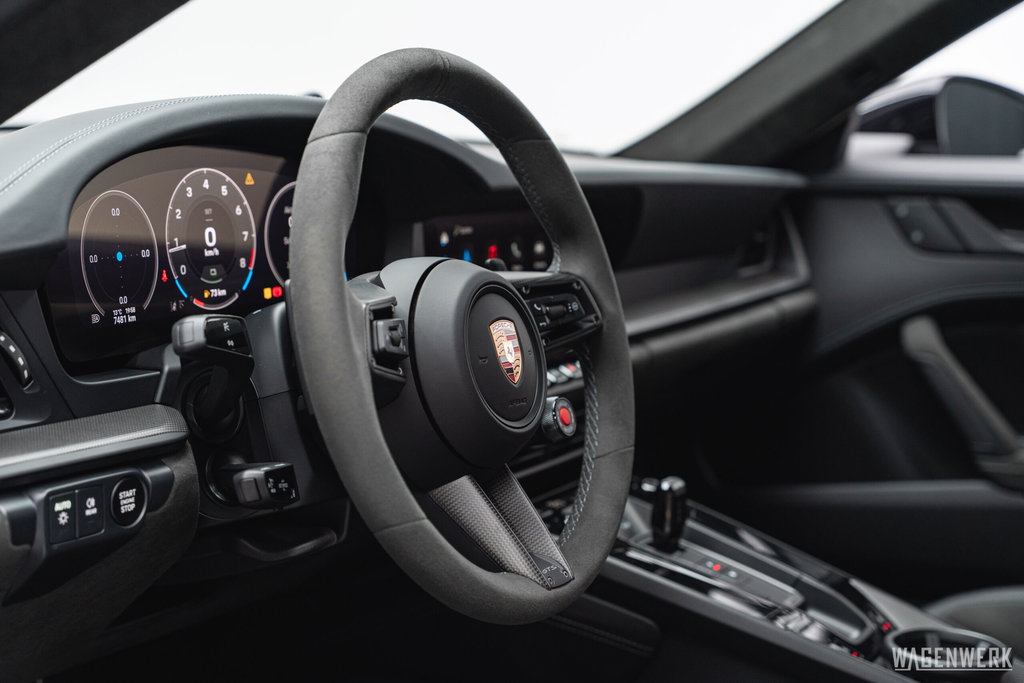 Porsche 992.2 Carrera GTS